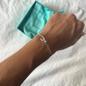 NEW Tiffany & Co. vintage 925 sterling silver hook & ball thin wire bangle
